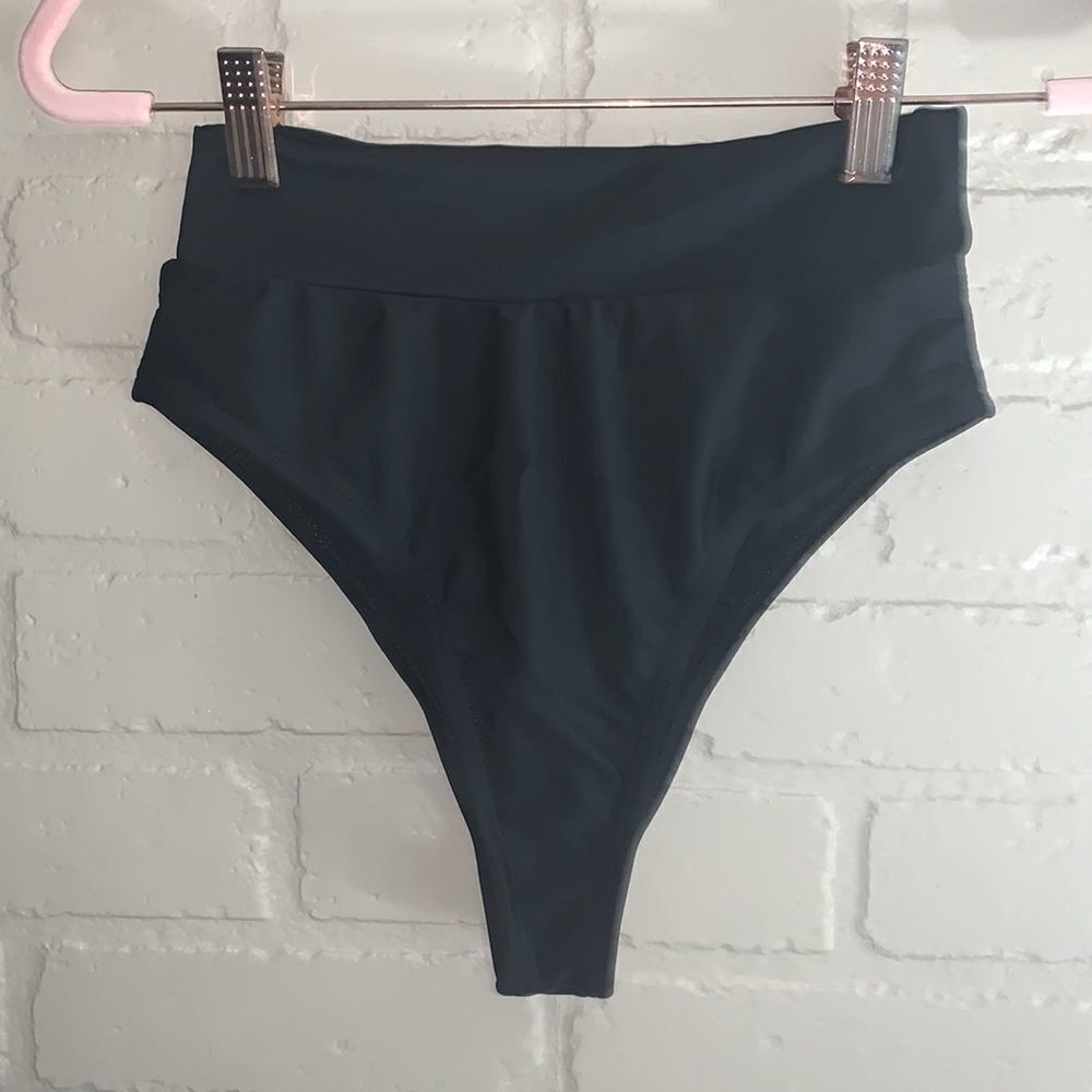 Vintage high cut black bikini bottoms XXS‎